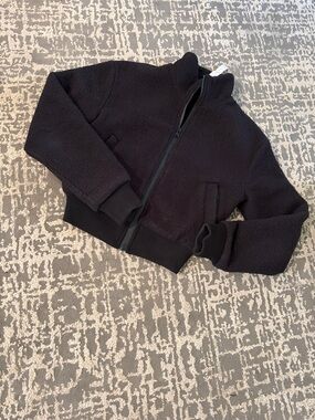 Black Sherpa Alo Yoga Zip-Up Jacket